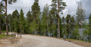 Lumperonharjun omakotitonttien hiekkatie tonteille